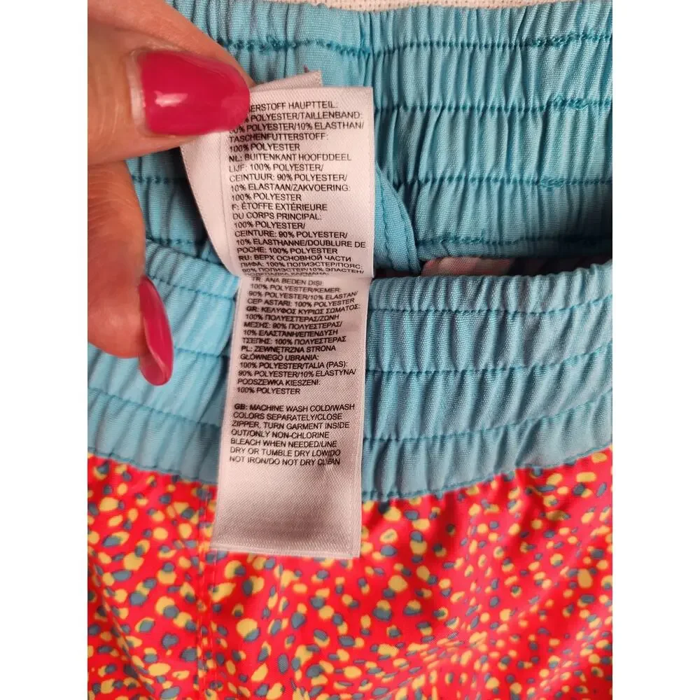 The North Face shorts girls lg (14-16) Dogpatch print water